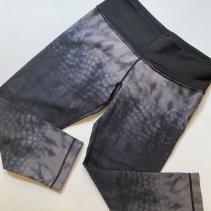 Lulu lemon Capri Legging Sz 6